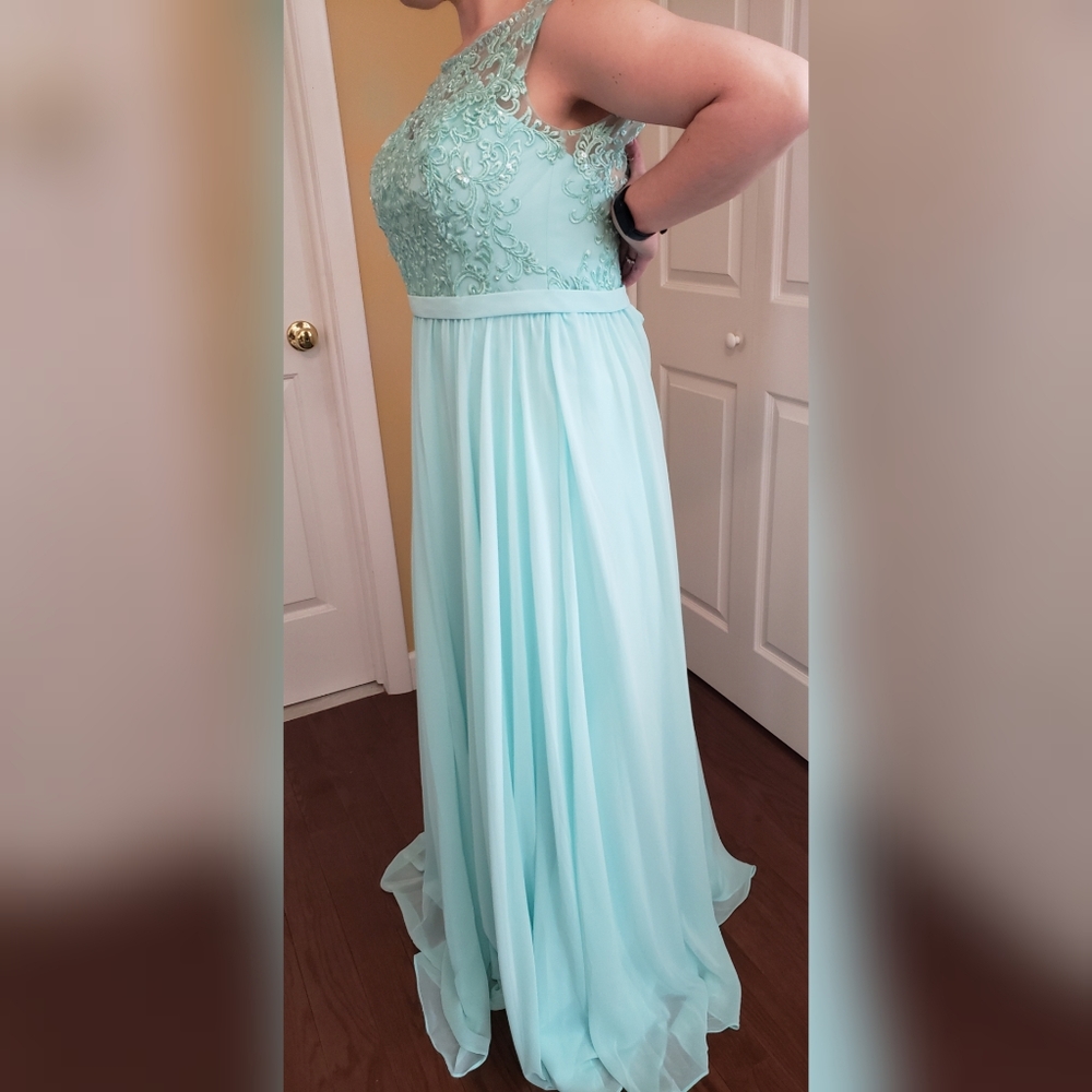 NWT, Unaltered Morilee Chiffon Bridesmaids Dress in Mint Green - Picture 3 of 12